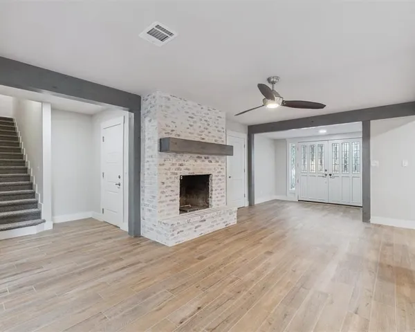 3413 Shadybrook Drive